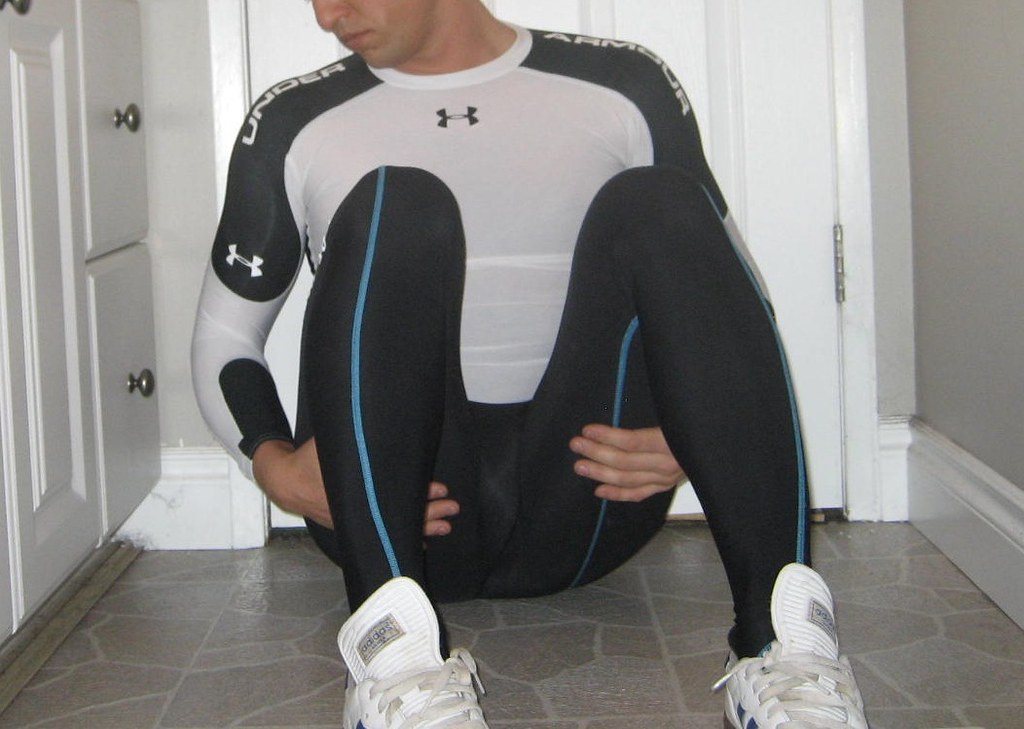 SKINS compression TIGHTS, Heres where Under Armour meets SK…