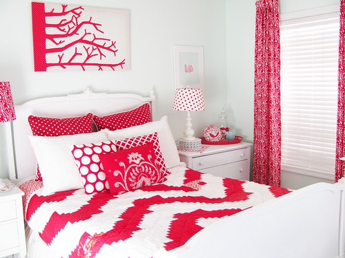 Red and Aqua Bedroom | Our guest bedroom done in cherry red,… | Flickr