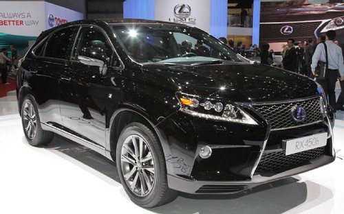 2012 Geneva Motor Show - Lexus RX450h