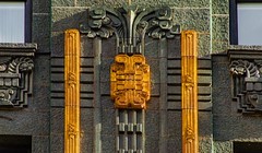 Beautiful terra cotta detail on the Carbide and Carbon Building @hrhchicago