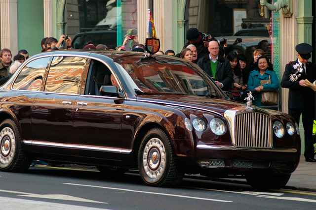 Bentley State Limousine