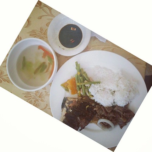 Inihaw na Tilapia x Bistek Tagalog x Ginataang Gulay x Veg Soup  Yaay for Fil-Food! #FilipinoFood #Food #Foodporn #Foodstagram #Foodie #Foodgasm #Vscocam #Vsco #Vscogood #Vscoonly #Vscounited #Vscophile #Yummy #Delish #Chefsofinstagram #MyuFoodadventures | by CheffyMitchYu