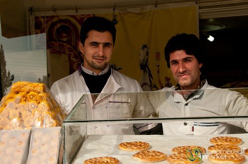 food iran desserts iranianfood iraniancuisine fuman klucheh iraniandesserts