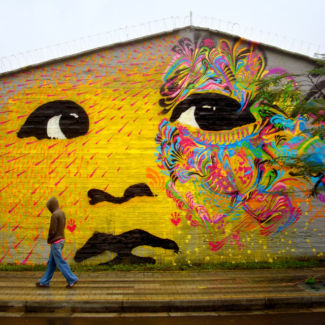 Celebrando con Stink Fish// Mural Parque Lineal Ciudad del Río publicado en NUEVO MUNDO: LATIN AMERICAN STREET ART
