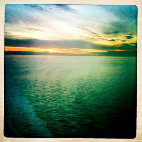 ocean sunset sea water ferry georgia bay bc britishcolumbia horseshoebay strait iphone hipstamatic