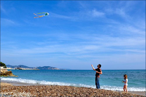 A kind daddy  2/2 by Pantchoa, Kite in La Ciotat
-
La Ciotat is a commune in the Bouches-du-Rhône department in the Provence-Alpes-