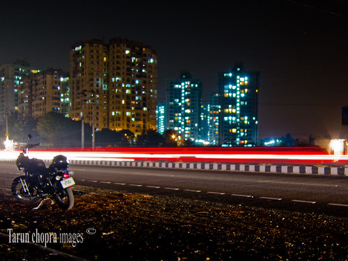 travel india night canon photography long expose bullet gurgaon motorcyle s100 canons100 canonpowershots100 indiatravelphotography gurugram
