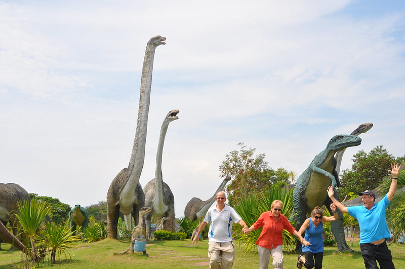 Dinosaur Park - สวนไดโนเสาร์