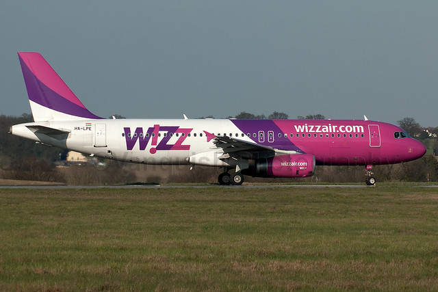 HA-LPE Wizz Air A320 London Luton