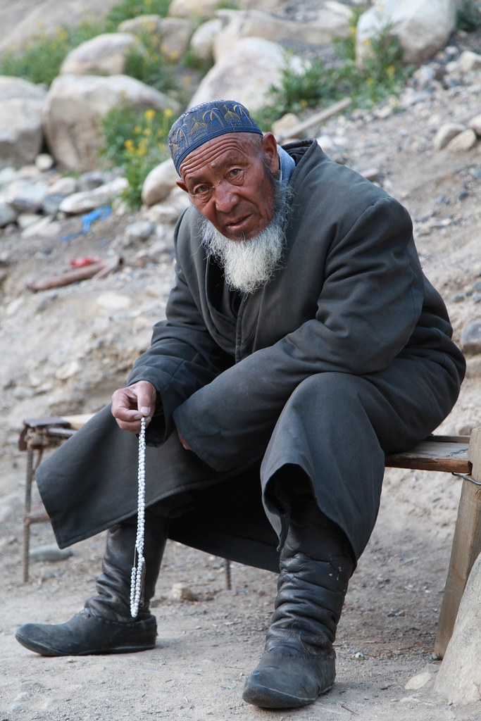 Старый таджикский. Таджик старик. Татарский старик. Старики Узбекистана. Старики Таджикистана.