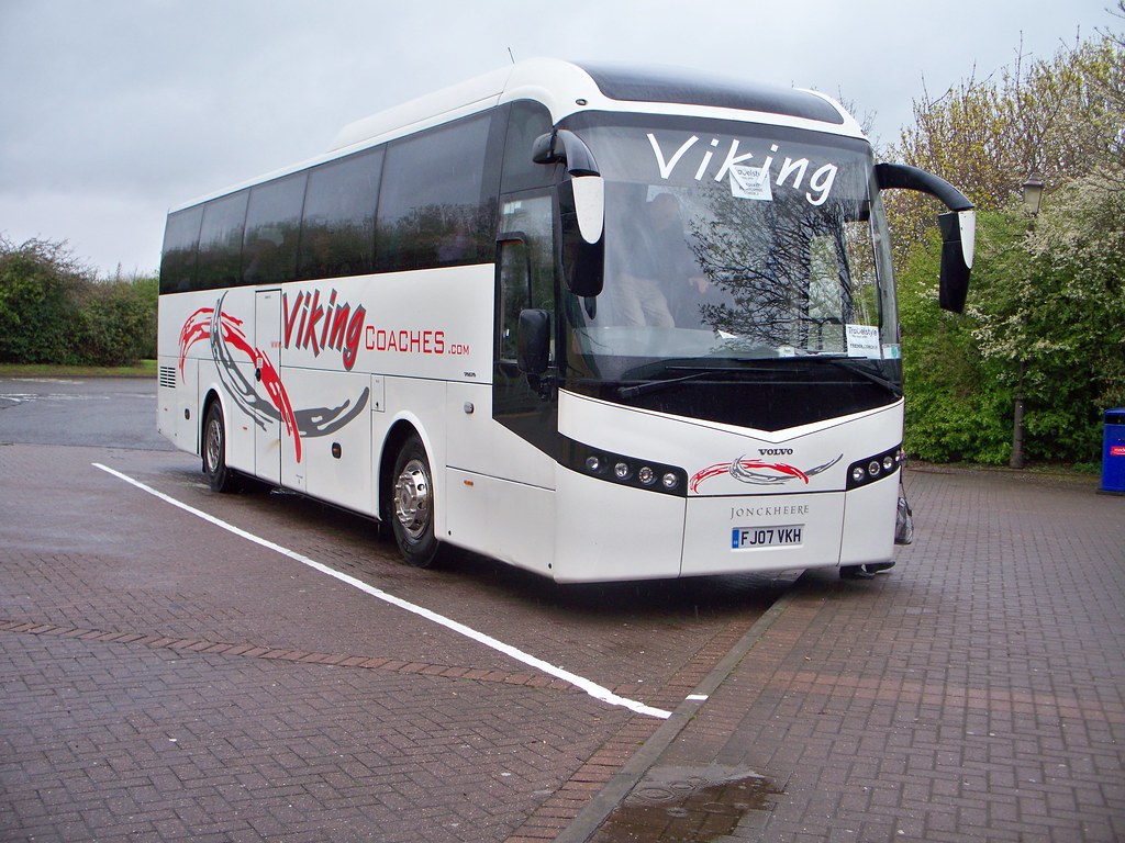 Clackets Bus Petercoach 035 | Viking Coaches. Clackets Lane( west) M25 9/… | peter ...