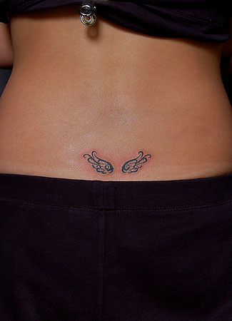 羽 翼 腰 Tattoo タトゥー 刺青 ジャパニーズ ワンポイント トライバル カラーにブラック グレー等など Flickr