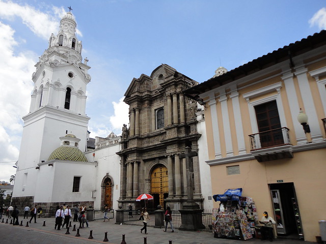 Cúpula de la catedral e iglesia El Sagrario - Quito - Ecuador