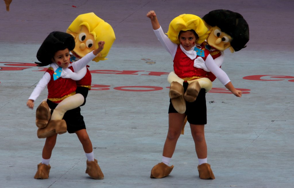 Fotos Desfile disfraces infantiles Carnaval 2012 Parque de Santa Catalina de Las Palmas de Gran Canaria.