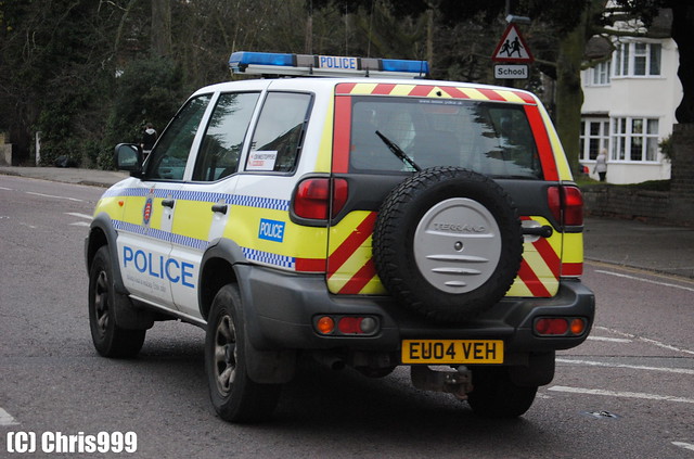 Essex Police / Nissan Terrano / Response Vehicle / Rxxx / EU04 VEH