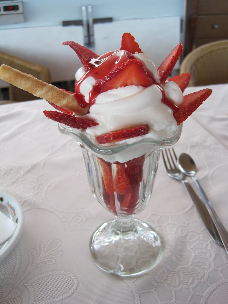 Fresa con Nata - Erdbeeren mit Sahne | Meine Nachmittags-Spe… | Flickr