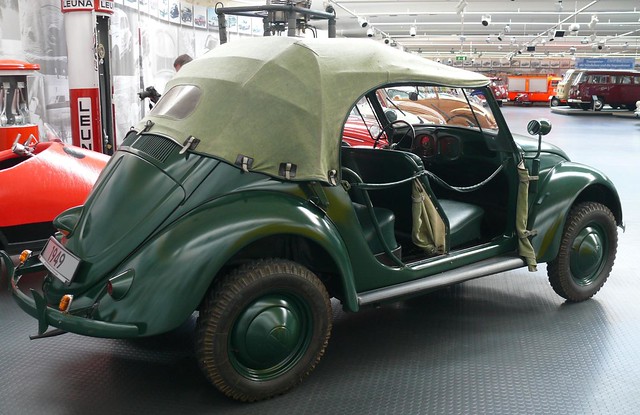 VW Polizei Cabriolet Typ 18A 1949 green hr