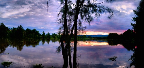 sunset sky panorama cloud lake water river colorful flood swollen nepean highwater flooded yarramundi