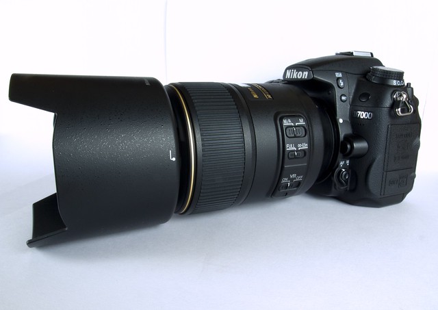 Nikon D7000 with Nikkor 105/2.8 Micro