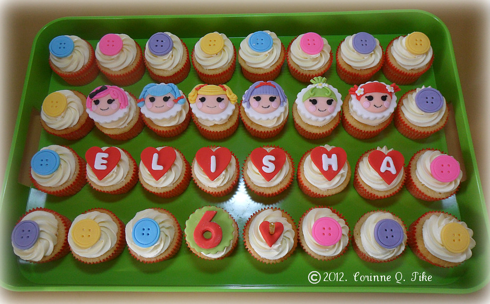 Lalaloopsy-inspired cupcakes