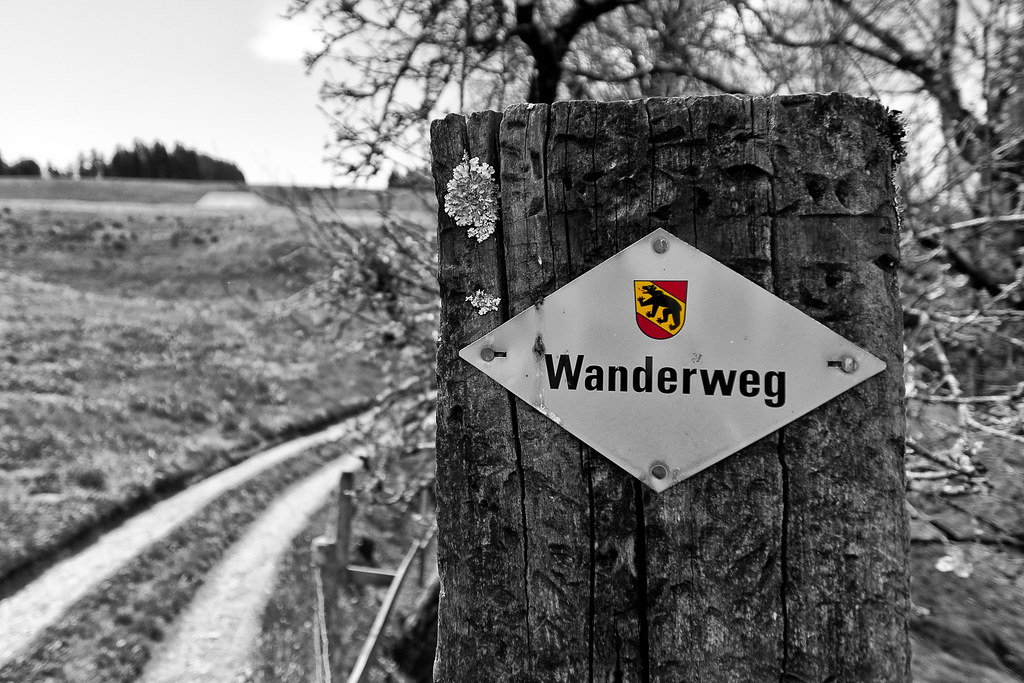 Wanderweg by PhiiiiiiiL