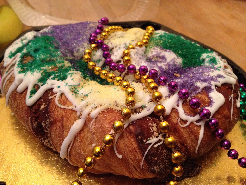 king cake! everyone needs some king cake on mardi gras! no… Flickr