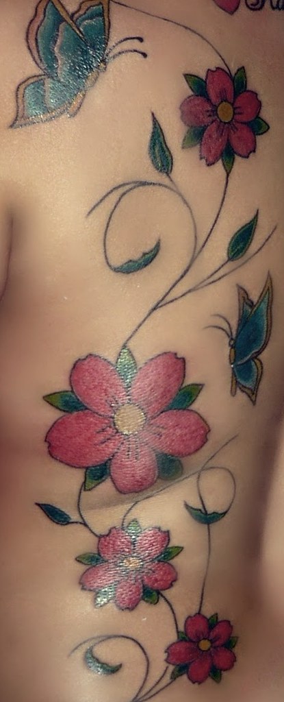Flores e Borboleta - Tattoo