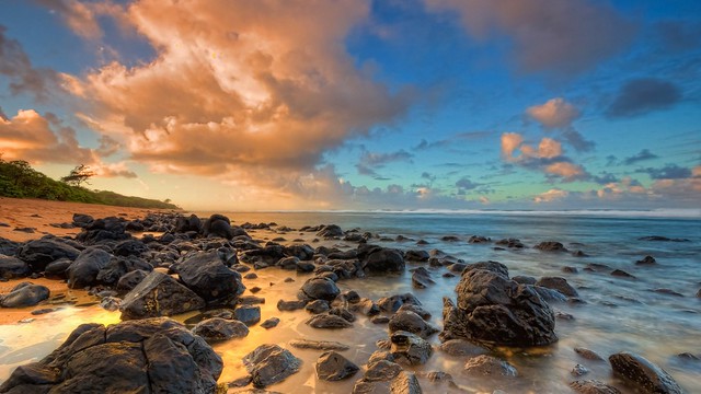 Larsens Beach, Kauai  HDR
