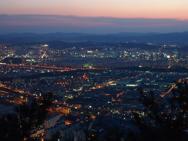 Night-View-Daejeon-Gyejoksan-South Korea