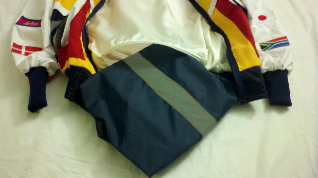 IBN JEANS reflective clothing International Jacket back ni… | Flickr