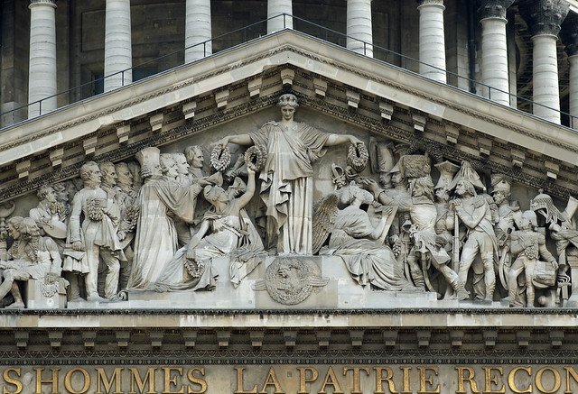 2011.08.24.004 PARIS - Le Panthéon - Le fronton de David d'Angers (1837)