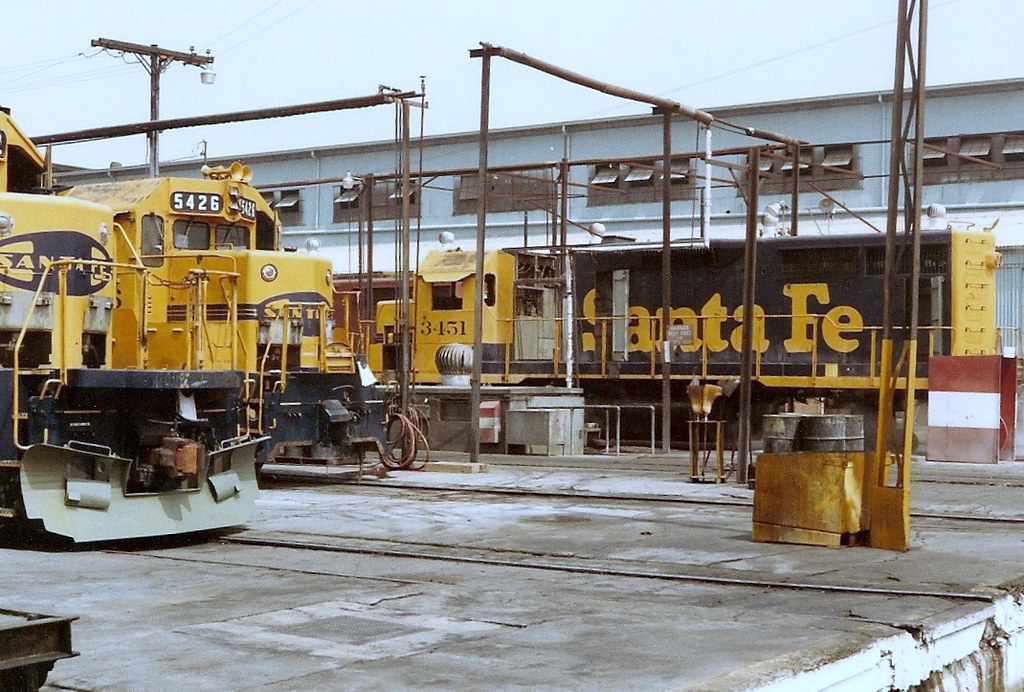 GP35 #3451, SD40-2 #5162, And SD45u #5426 | #3451 is pretty … | Flickr