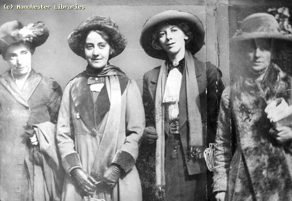 Suffragettes Annie Briggs, Lillian Forrester and Evelyn Manestra, 1913