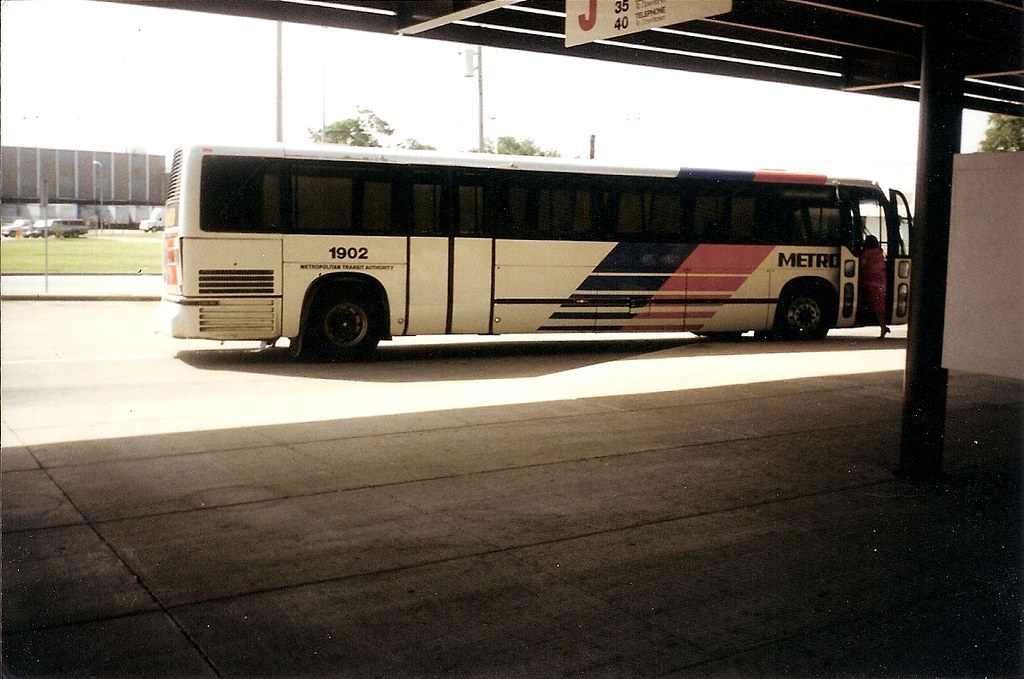 HOUSTON METRO GMC RTS 04 | These pics were taken between 199… | Flickr