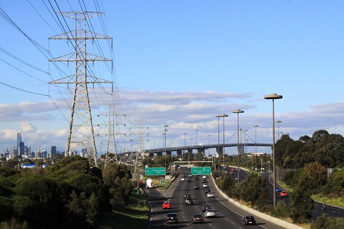 Looking citybound towards the West Gate Bridge at Williamstown Road