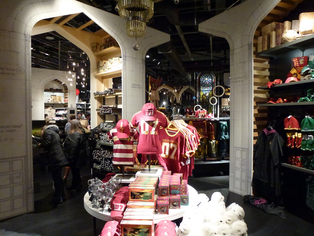 Gift Shop: Harry Potter Tour Warner Bros Studios Leavesden… | Flickr