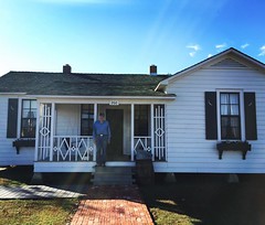 Pa Hansen at Johnny Cash's boyhood home