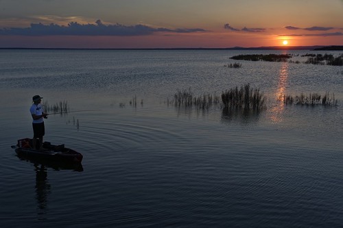 sunset texas coloradoriver d800 kayakfishing lowercoloradoriverauthority burnetcounty lakebuchannan nikoncapturenx2 nikongp1 lakebuchananfishing freshwaterlakefishing