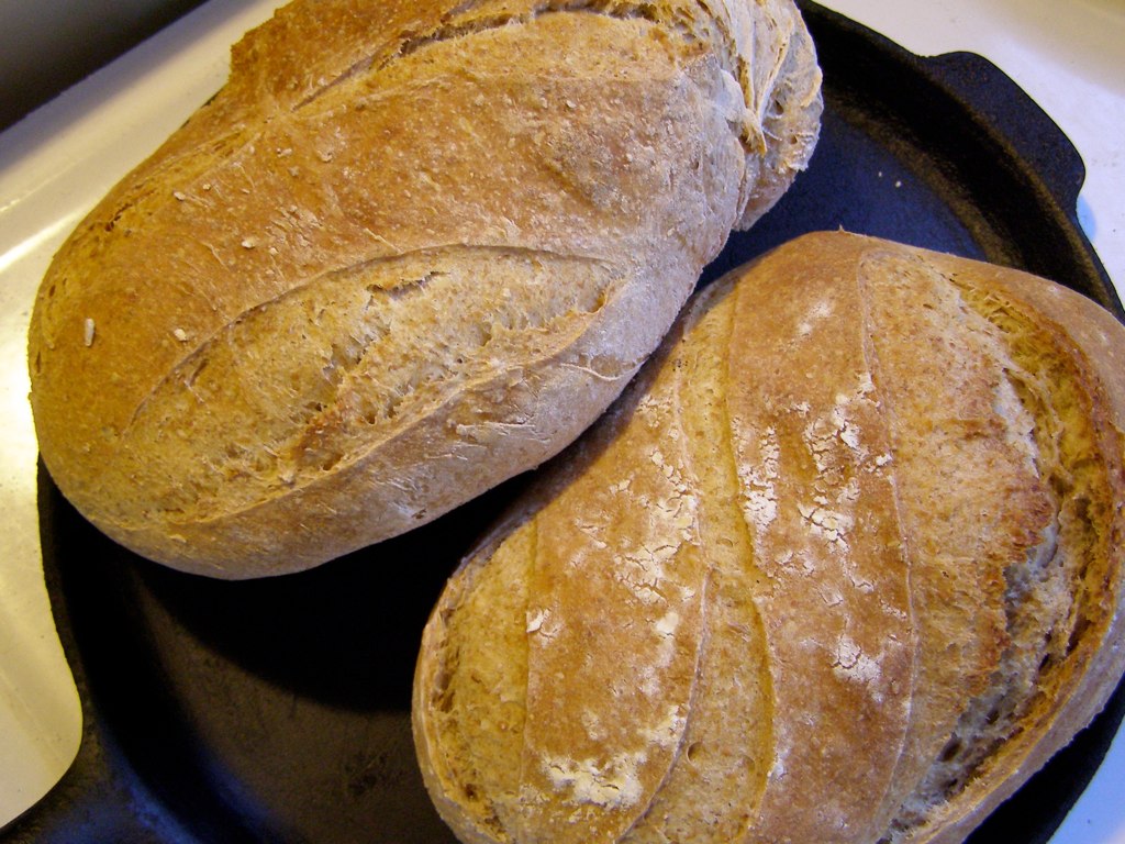 Cast Iron Oven A very hot and consistent oven box helps to… Flickr
