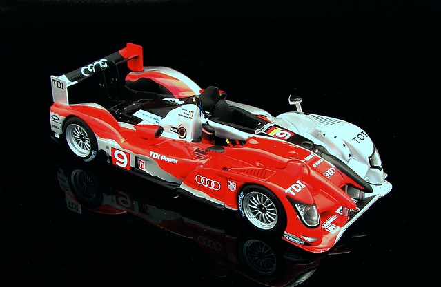 Audi R15 TDI, Winner 2010 Le Mans, Drivers, M. Rockenfeller, T. Bernhard,  R. Dumas