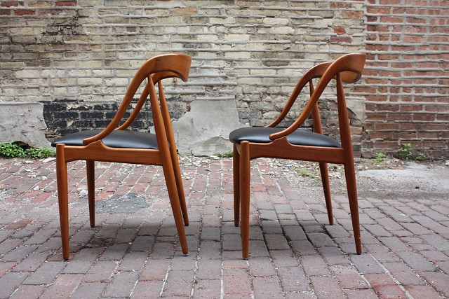 Breathtaking Johannes Andersen Danish Mid Century Modern Teak Dining Chairs
