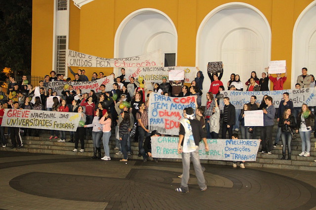 Estudantes da UTFPR em Protesto
