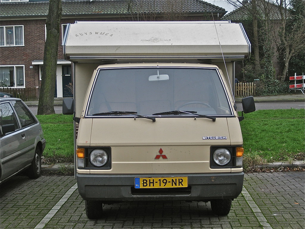 1983 Mitsubishi L300 Kip-Campervan | The Name L300 Is Used S… | Flickr