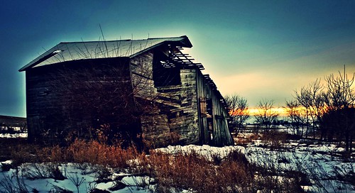 winter sunset abandoned clouds barn rural vintage ruins decay farm country forgotten ruraldecay silenthill abandonedfarm barnsandfarms abandonedillinois