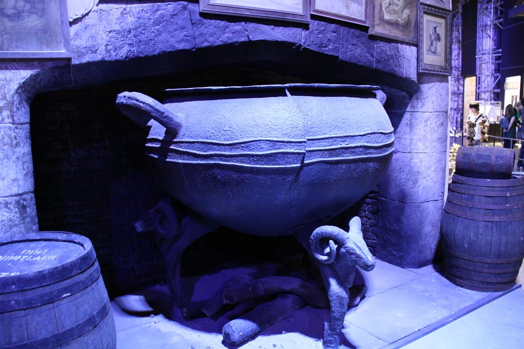 the-making-of-harry-potter-warner-bros-studio-tour-london-flickr