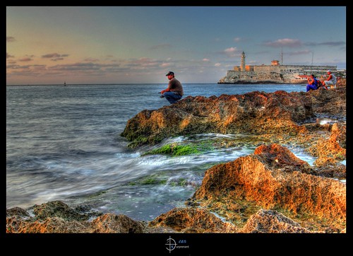 cuba lahavana lahavane phare lighthouse sunset ocean mer sea water fisherman hdr jean271972 digitalblending photomagiste jeansurprenantphotomagiste