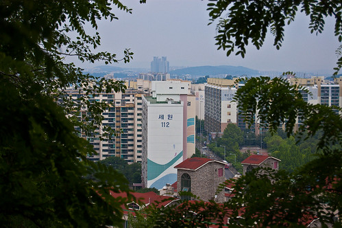 city trees mountain view apartment hiking scene korea trail d40 cheongju