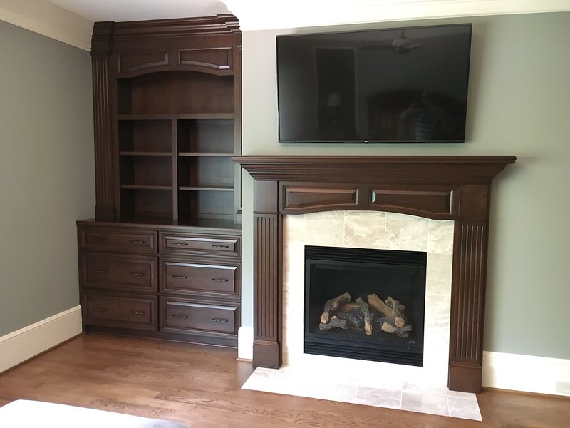 Charles' Cabinets - Mantle
