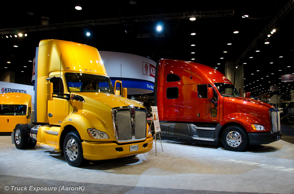 Kenworth T680 & T700 Mid America Trucking Show 2012 AaronK Flickr