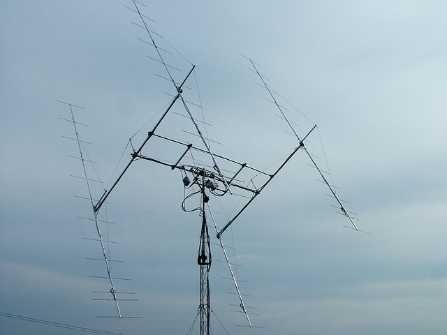 Antenes EA3BB per a rebot lunar